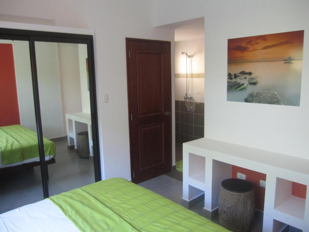 Le Reef Beach Condos - Aloha Кабарете Екстериор снимка